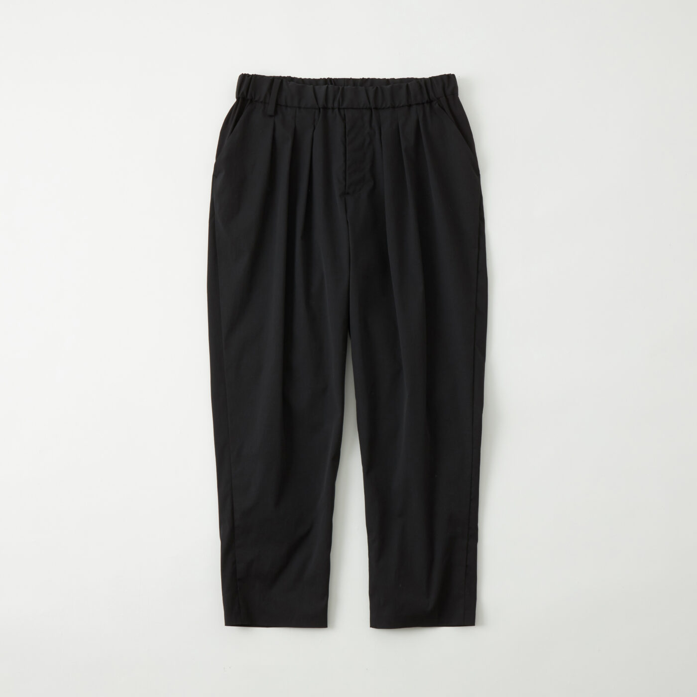 3 TUCKED EASY TAPERED PANTS ｜Featured Brands｜SOLOTEX