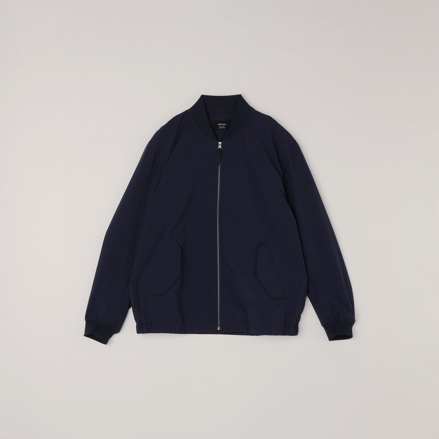 プラダ　ショート丈ブルゾン ショート PRADA(プラダ) ダウンジャケット・コート(レディース